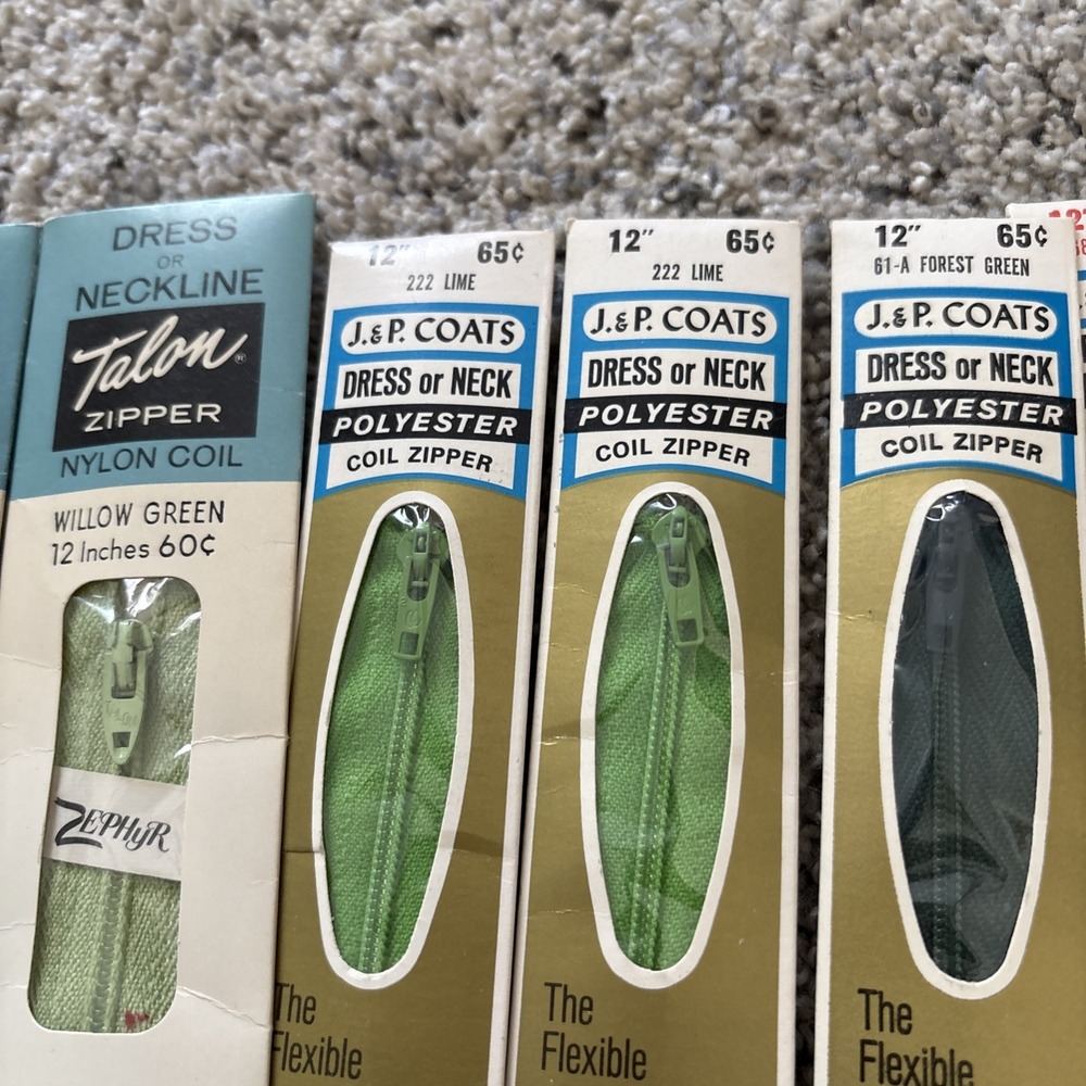 J.P. Coats Nylon Zippers NIP  16"-22" assorted colors lot of 7 - Picture 3 of 7